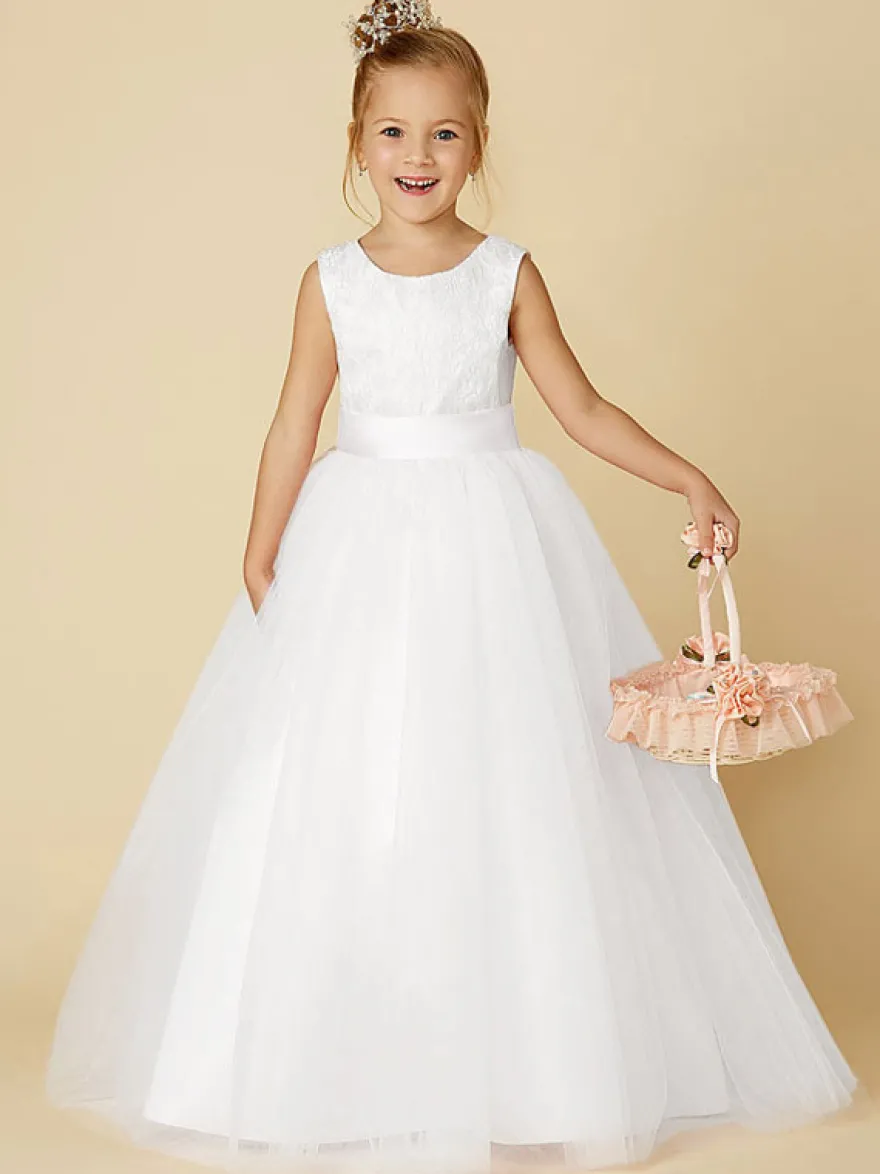 Robe cortège enfant col rond dos en coeur avec ceinture