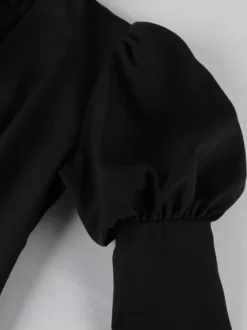 Robe courte à manches bouffantes pour femme style rétro chic - Noir élégant col montant coupe moulante - Idéale pour le printemps 2026