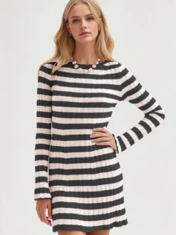 Robe courte moulante à rayures côtelées col rond et manches longues Daily Dresses