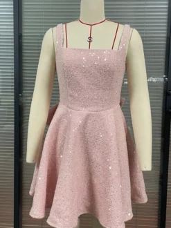 Robe courte à paillettes avec nœud dans le dos col carré coupe trapèze tenue de fête d'anniversaire pour femme 2026