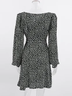 Robe courte vintage à fleurs pour femme - Manches bouffantes et ceinture - Col pointu - Tenue romantique pour une soirée en amoureux 2026