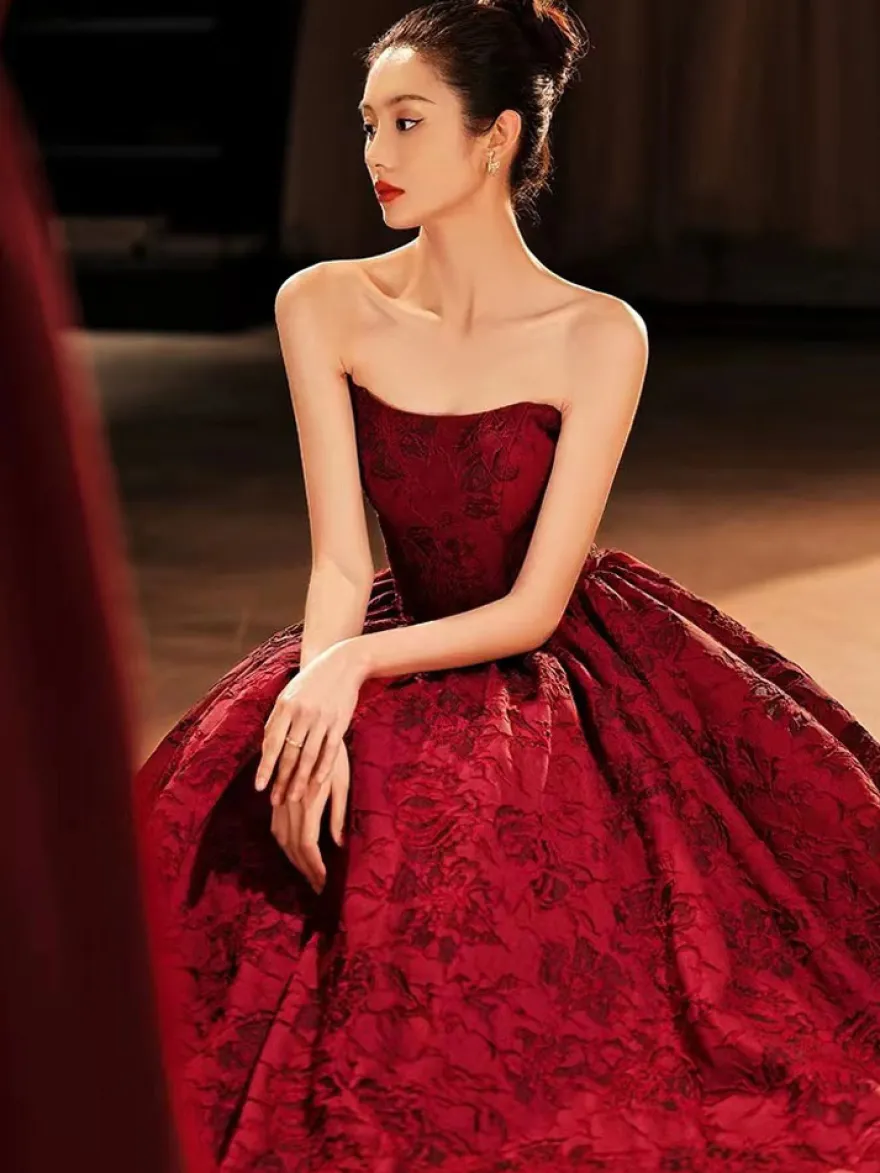 Robe de bal 2026 A-Line sans bretelles Jacquard Longueur au sol Robes de concours brodées Personnalisation gratuite