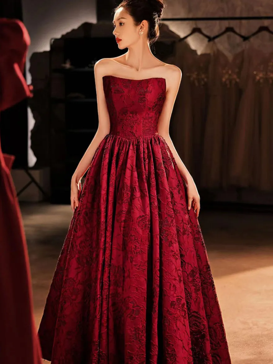 Robe de bal 2026 A-Line sans bretelles Jacquard Longueur au sol Robes de concours brodées Personnalisation gratuite
