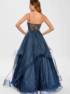 Robe de bal en tulle col en V silhouette de princesse sans manches robes d'invitées de mariage