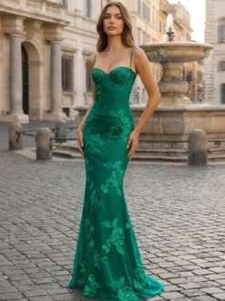 Robe de bal sirène à col cœur sans manches lacée ornée de fleurs en dentelle robe de soirée formelle