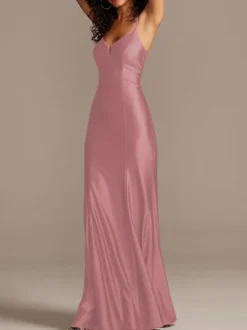 Robe de demoiselle d'honneur bordeaux en satin de soie stretch col V à bretelle au sol robe de soirée de mariage