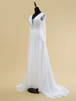 Robe de mariée bohème simple en dentelle col en V manches longues fermeture éclair dans le dos traîne courte