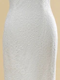 Robe de mariée col en V sans manches taille naturelle découpée avec traîne robe de mariée sirène
