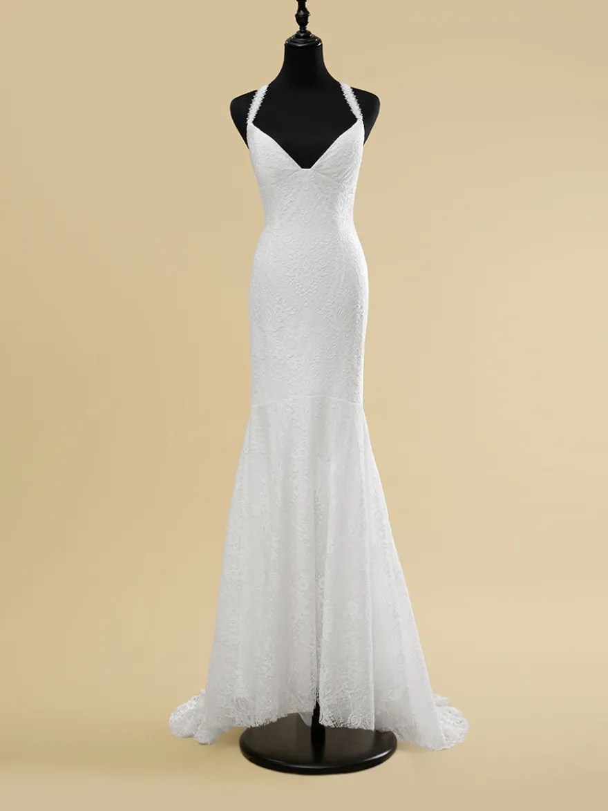 Robe de mariée col en V sans manches taille naturelle découpée avec traîne robe de mariée sirène