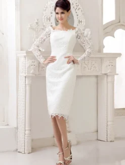 Robe de mariée courte col bateau manche longue zip sur dos en dentelle