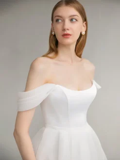 Robe de mariée courte à col bijou sans manches ligne a longueur thé robes de mariée