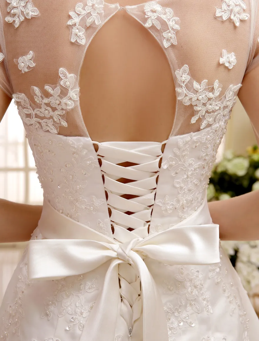 Robe de mariée courte en organza manche courte laçage sur dos longueur au genou Robe de mariage