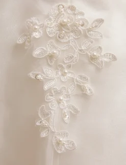 Robe de mariée courte en organza manche courte laçage sur dos longueur au genou Robe de mariage