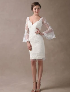 Robe de mariée courte en satin ivoire manche longue en dentelle longueur au dessus de genou robe de mariage