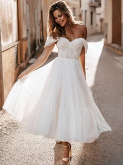 Robe de mariée courte en tulle paillete hors de l'épaule zip sur dos