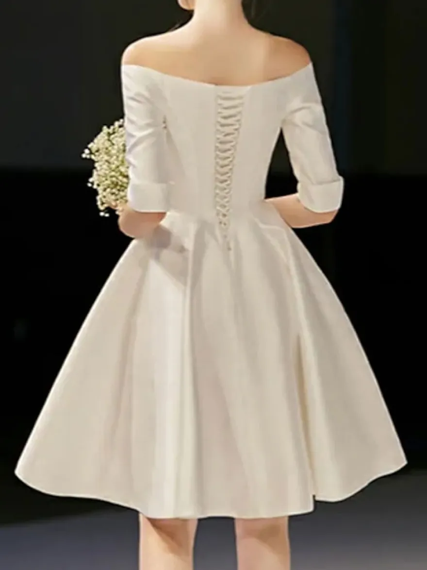 Robe de mariée courte hors de l'épaule demie manche laçage sur dos