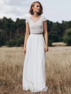 Robe de mariée deux pièces en dentelle col en V longueur au sol dos nu manches courtes