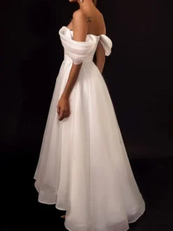 Robe de mariée ivoire courte bustier hors des épaules