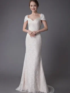 Robe de mariée ivoire en dentelle col en coeur manche courte zip sur dos Robe de mariage