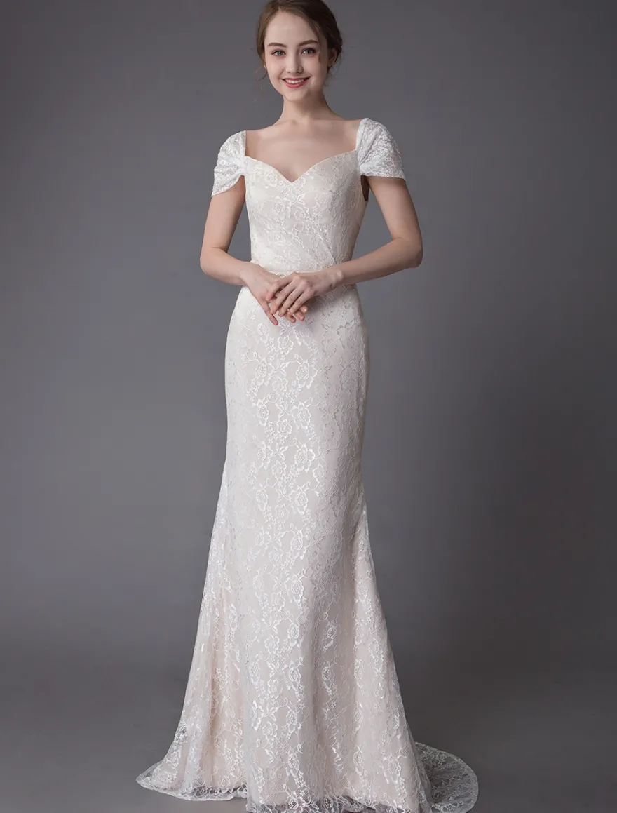 Robe de mariée ivoire en dentelle col en coeur manche courte zip sur dos Robe de mariage