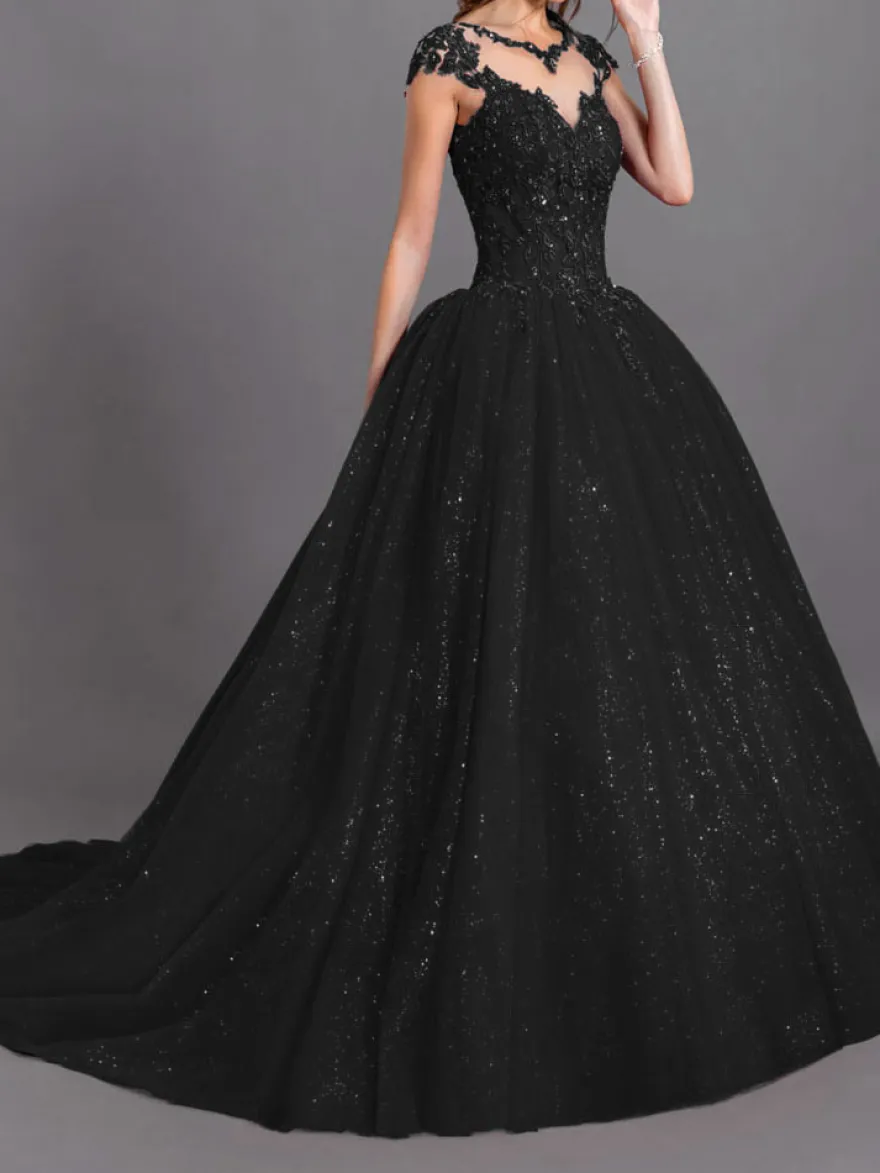 Robe de mariée noir en dentelle col rond laçage sur dos à traîne