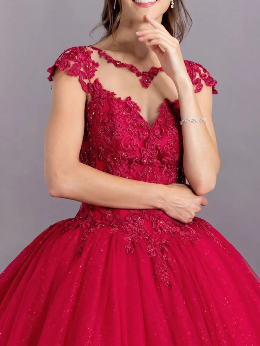 Robe de mariée noir en dentelle col rond laçage sur dos à traîne