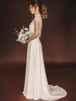 Robe de mariée 3 pièces en dentelle et mousseline décolleté illusion fermeture éclair manches courtes