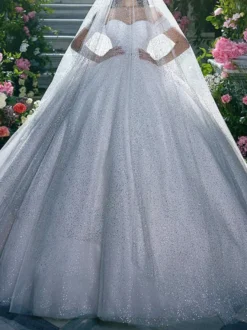 Robe de mariée princesse en dentelle à paillete bustier hors des épaules au sol