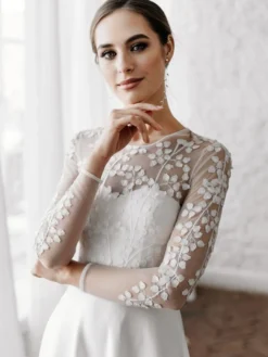 Robe De Mariée Simple Blanche en Satin Décolleté Manches Longues transparent à traîne Robes de mariage