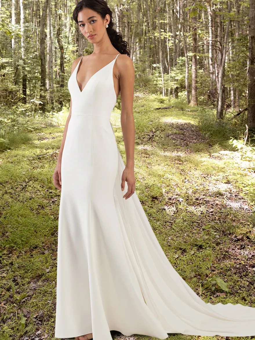 Robe de mariée simple blanche en satin à bretelles col v longueur au sol Robe de mariage