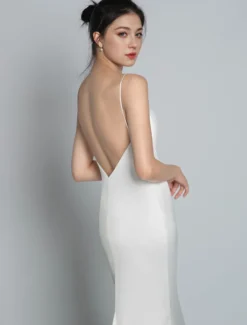 Robe de mariée simple blanche en satin col V décolleté longueur au sol Robe de mariage