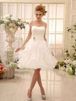 Robe de Mariée Simple Bustier Robe Courte A-Ligne En Tissu De Satin Robe De Mariage 2026
