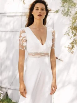 Robe de mariée simple robe de bal col en V manches courtes découpes de 20 cm