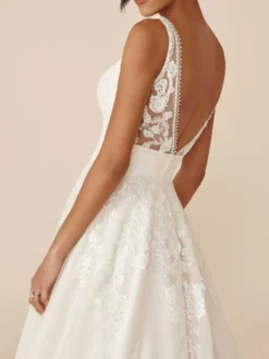 Robe de mariée simple robe de mariage col V décolleté à traîne