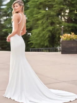 Robe de mariée simple sirène boutonné sur dos transparent à traîne