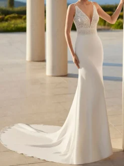 Robe de mariée simple sirène col en V sans manches à traîne amovible