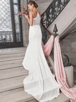 Robe de mariée sirène à bretelle boutonnée sur dos à traîne