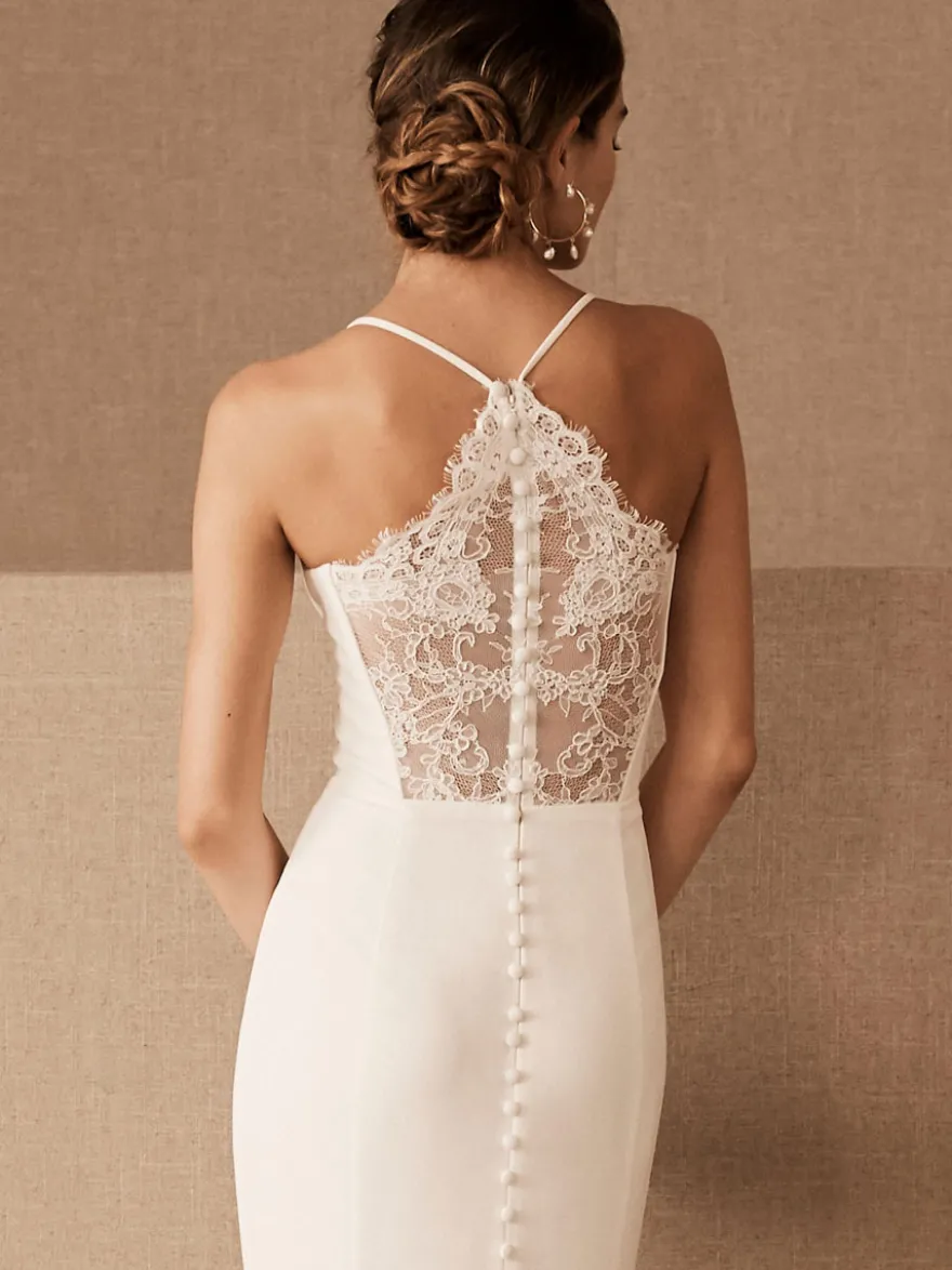 Robe de mariée sirène à bretelle boutonnée sur dos à traîne
