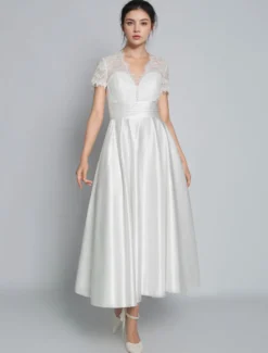 Robe de mariée vintage robe de mariée civile courte col V manche courte haut en dentelle jupe en satin
