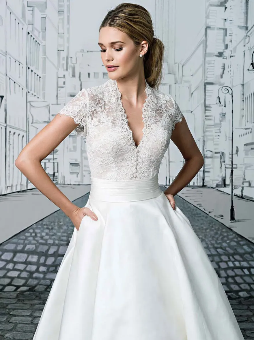 Robe de mariée vintage robe de mariée civile courte col V manche courte haut en dentelle jupe en satin