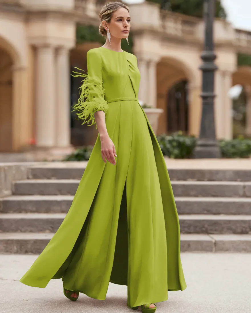 Robe de mère conçue avec décolleté et manches 3/4 combinaison perlée robes d'invitées de mariage