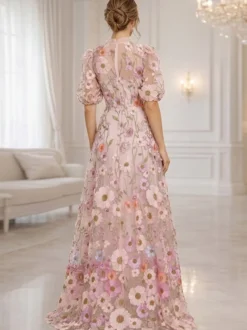 Robe de mère de la mariée col V manches courtes coupe trapèze à fleurs robe d'invitée pour mariage