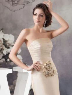 Robe de mère de mariée sirène champagne en satin deux pièces longueur au sol robe d'invitée