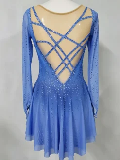 Robe de patinage artistique pour femmes et filles bleue très élastique idéale pour l'entraînement et la compétition. Style classique ornée de cristaux et de strass manches longues.