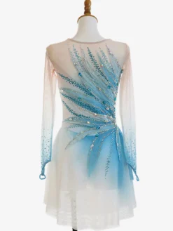 Robe de patinage artistique personnalisée bleu ciel patchwork dos ouvert en maille haute élasticité tenue d'entraînement et de compétition cristaux/rhinestone classiques