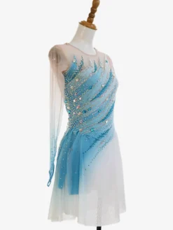 Robe de patinage artistique personnalisée bleu ciel patchwork dos ouvert en maille haute élasticité tenue d'entraînement et de compétition cristaux/rhinestone classiques