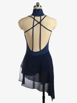 Robe de patinage bordeaux à col montant sans manches dos nu et bretelles croisées