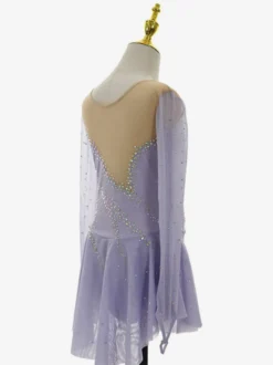 Robe de patinage lavande élégante à manches longues ornée de perles pour femmes et filles