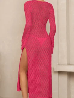 Robe de plage maxi en maille ajourée à col V découpé manches évasées et fente latérale
