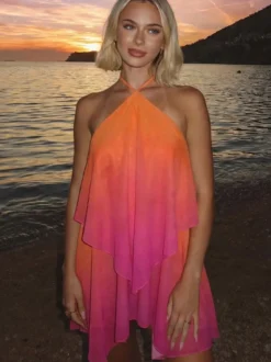 Robe de plage mini en mousseline dégradée dos nu col halter volants et superpositions